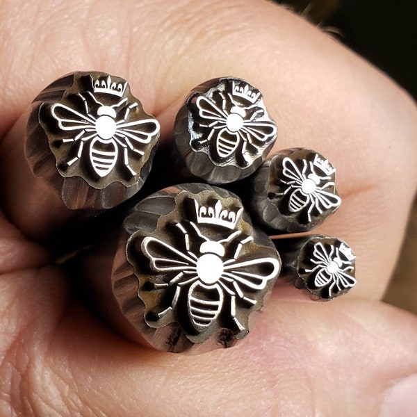 Królowa Pszczół - Metalowy Stempel