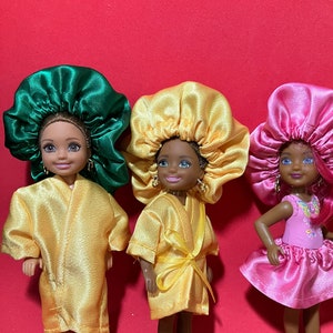 Doll Clothes -  Little Doll Bonnets   by Laylee M Doll Clothes- Free shipping in USA
Single Little Bonnets $9.99
Fits Chelsea Doll
Robes Matching Bonnet Yellow Sets $16.99