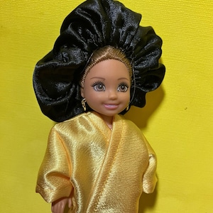 Doll Clothes -  Little Doll Bonnets   by Laylee M Doll Clothes- Free shipping in USA
Single Little Bonnets $9.99
Fits Chelsea Doll
Robes Matching Bonnet Yellow Sets $16.99
