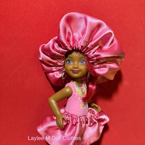 Doll Clothes -  Little Doll Bonnets   by Laylee M Doll Clothes- Free shipping in USA
Single Little Bonnets $9.99
Fits Chelsea Doll
Robes Matching Bonnet Yellow Sets $16.99