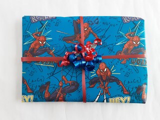 Gioco Passa Il Pacco 8 Strati Fatto A Mano – Jesters Handmade