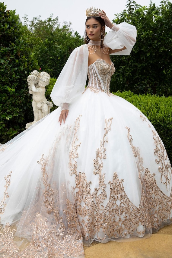 White and Gold Quinceanera Dress With Puff Sleeves - Etsy Israel