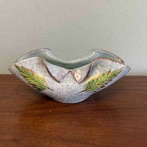 Vintage Decorative Pottery Bowl With a Green Gold Leaf Design - Made in Italy