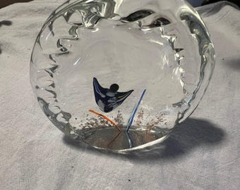 Murano Style Art Glass Paperweight with AngelFish ClamShell Shape