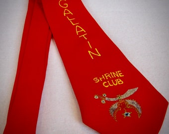 Handsome & Cool Vintage 1950&#39;s &#39;Gallatin Shrine Club&#39; HandPainted Necktie