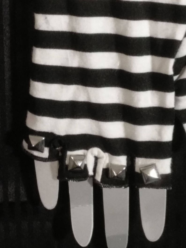 Stud Fingerless Gloves Pair