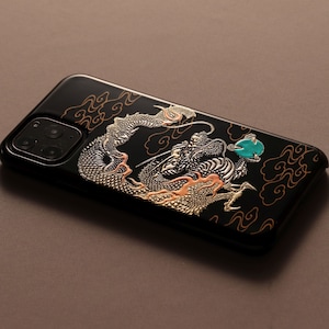 iPhone 11 Pro / iPhone 11 Pro Max cover Japan traditional Crafts "Maki-e" lacquer decoration case Flying Dragon in Cloud