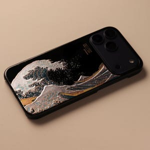 iPhone 18 Pro / 18 Pro Max case Japan traditional Crafts "Maki-e" lacquer decoration HOKUSAI Katsushika "UKIYOE" "NAMIFUJI"