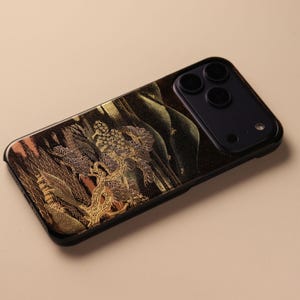iPhone 18 Pro / 18 Pro Max cover Japan traditional Crafts "Maki-e" lacquer decoration case  Mountain & water