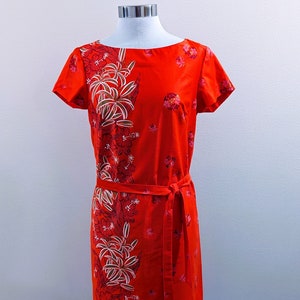 60's Vintage Hawaiian Fabric Red Shift Dress with Belt - Large