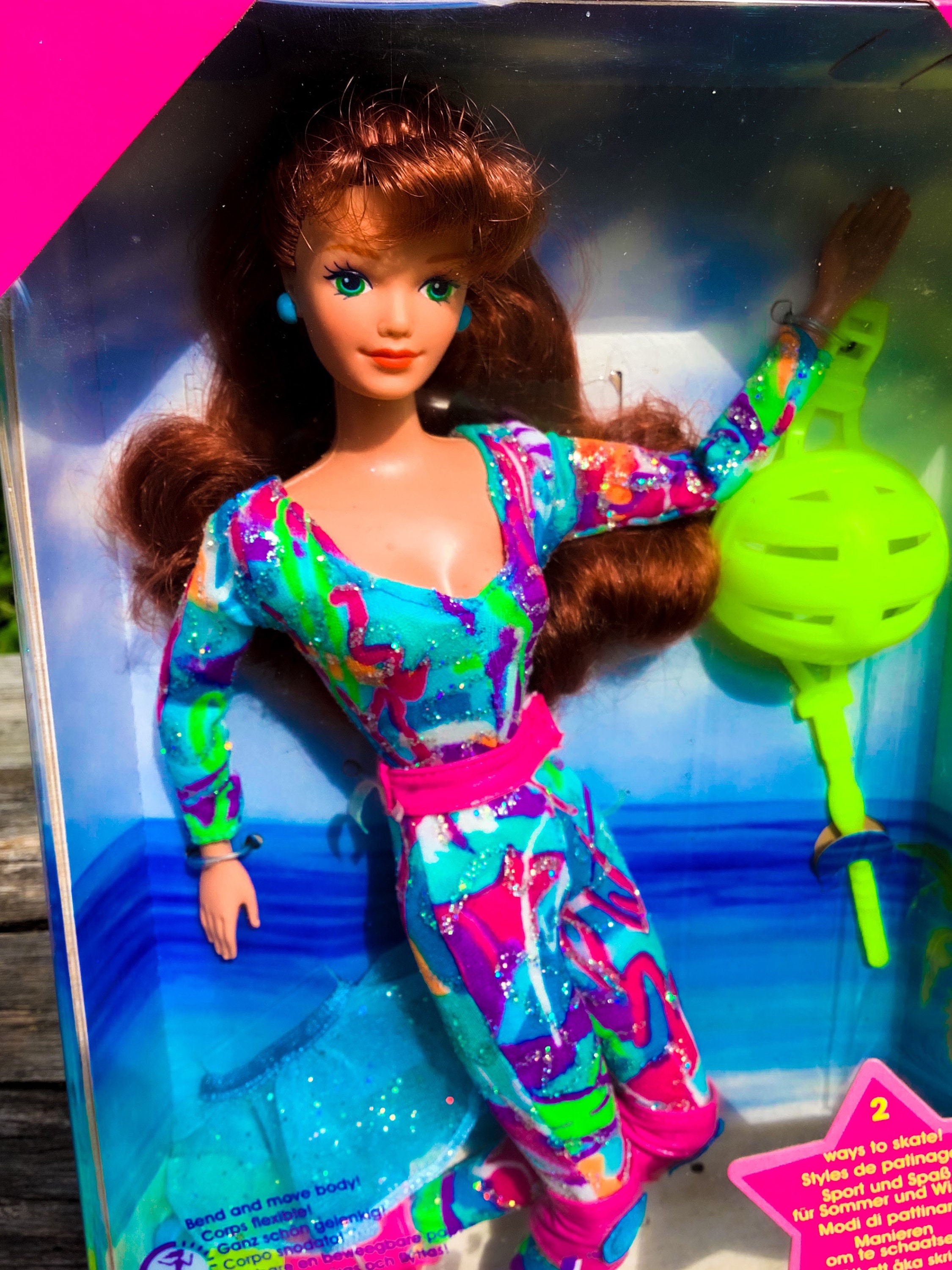 Barbie(バービー) Hot Skatin Barbie(バービー) ドール 人形 フィギュア Mattel 13511 Barbie Hot Skatin Barbie Japanese Figure. New In Box