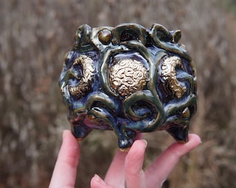 Solstice Forest, Entwine Series Cauldron Mug #11 in Amethyst Sacrament