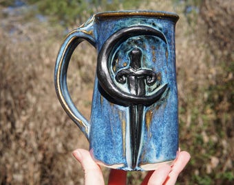 Guardian Crescent Stein in Vivid Blue