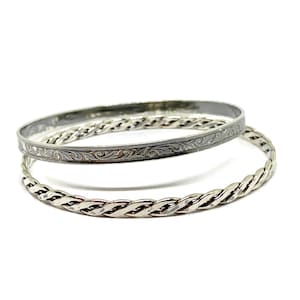 Set of 2 silver bangle bracelets. BOHO Hippie 1970s bracelets