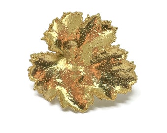 Leaf brooch pin. Gold plated leaf brooch.