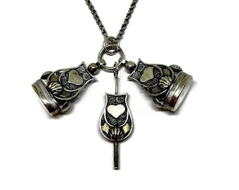 Fob seals and pocket watch key with a 70 cm necklace Hallmarked The Netherlands. Silver hallmarked.