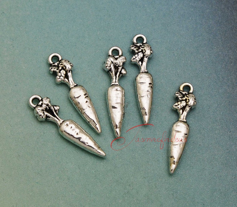 20//60pcs Tibetan Silver Lucky Flower Charms Pendants For Jewelry Making