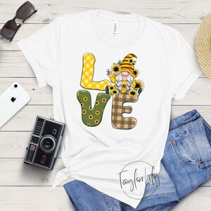Gnome Shirt, Sonnenblume Gnom Shirt, Biene Gnom Tshirt, Gnom Peace Zeichen Shirt, Gnome Liebe Shirt, Frühling Gnom T-Shirt, Biene Gnom Shirt, Liebe Tee