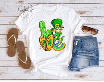 St Patrick's Day Shirt, Green Clover Shirt Woman, Love  Shirt, Pot of Gold, Leprechaun Shirt, Ireland Tee Woman, Funny Shirts Women, Ireland