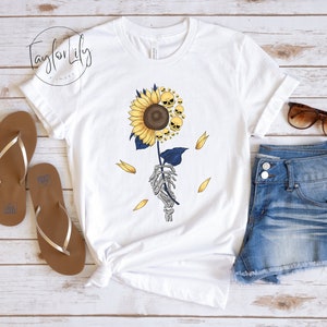 Skull Sunflower Shirt, Flower Shirt, Skull T-Shirt, Sunflower Tee, Spring Shirts, Sunflower Tshirts, Sunflower, Goth Shirt, Skleton Tshirt