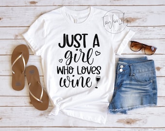 Solo una chica que ama la camisa de vino, la camisa de amante del alcohol, la camisa de amante del vino, la camisa de beber vino, la camisa de vino, la camisa de cata de vinos, la camisa de beber