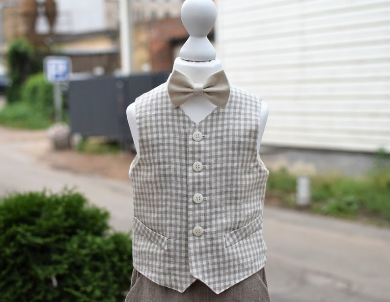 Ring bearer outfit Baby boy linen suit Baby boy outfit Gingham vest and pants set Christening Baptism suit Family photo Birthday party