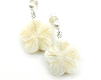 Mother of Pearl Flower Earrings