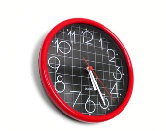 Vintage Red Plastic Wall Clock - Quartz Clock - 1980s