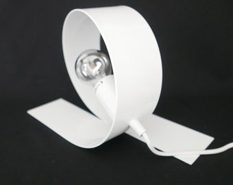 New Old Stock! Minimalist white metal Looping table lamp Mint condition in original box Massive Belgium 1990s Vintage