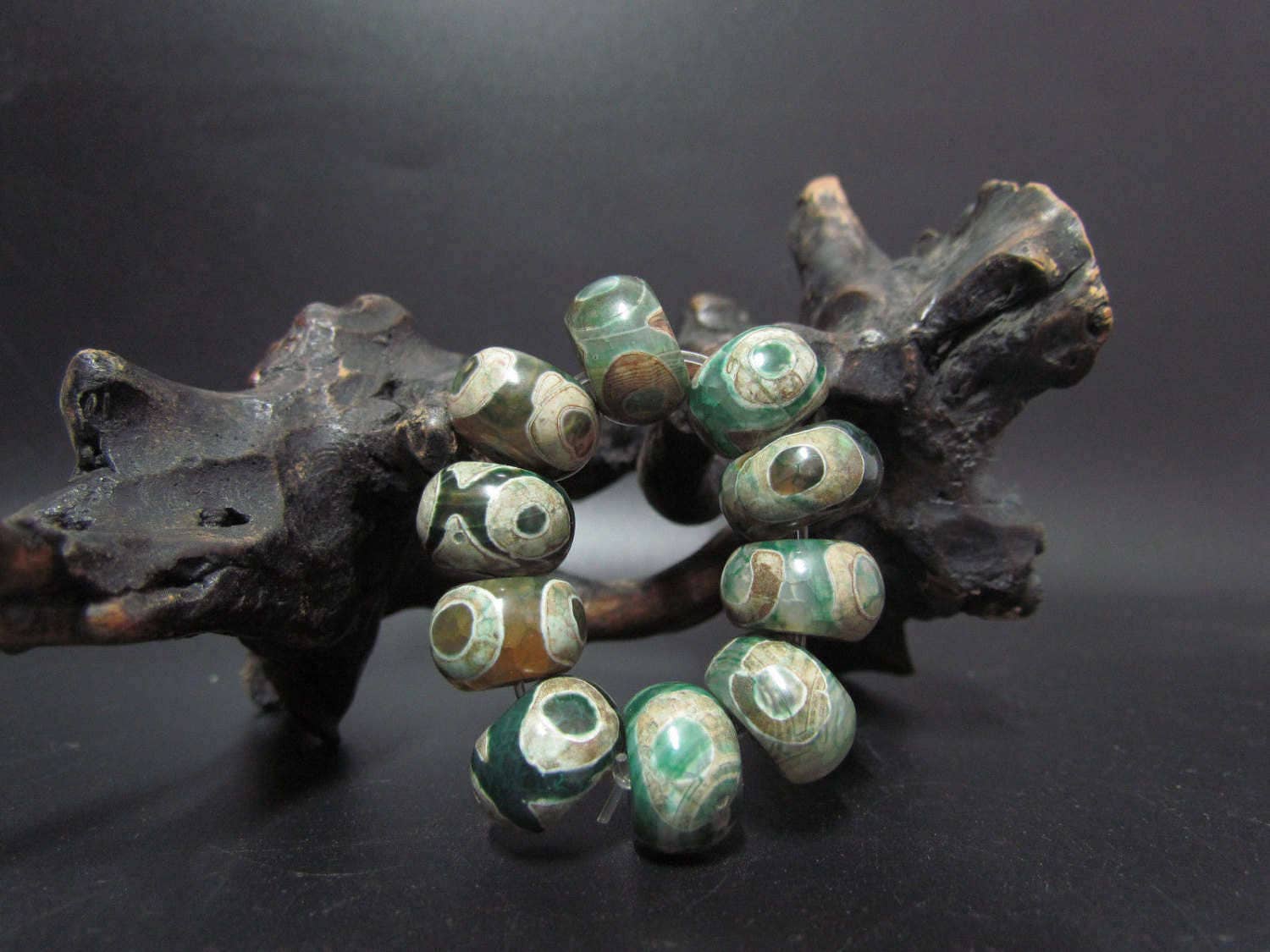 tibetan prayer worry hand-carved dzi bead old crystal amulet Beads 2 