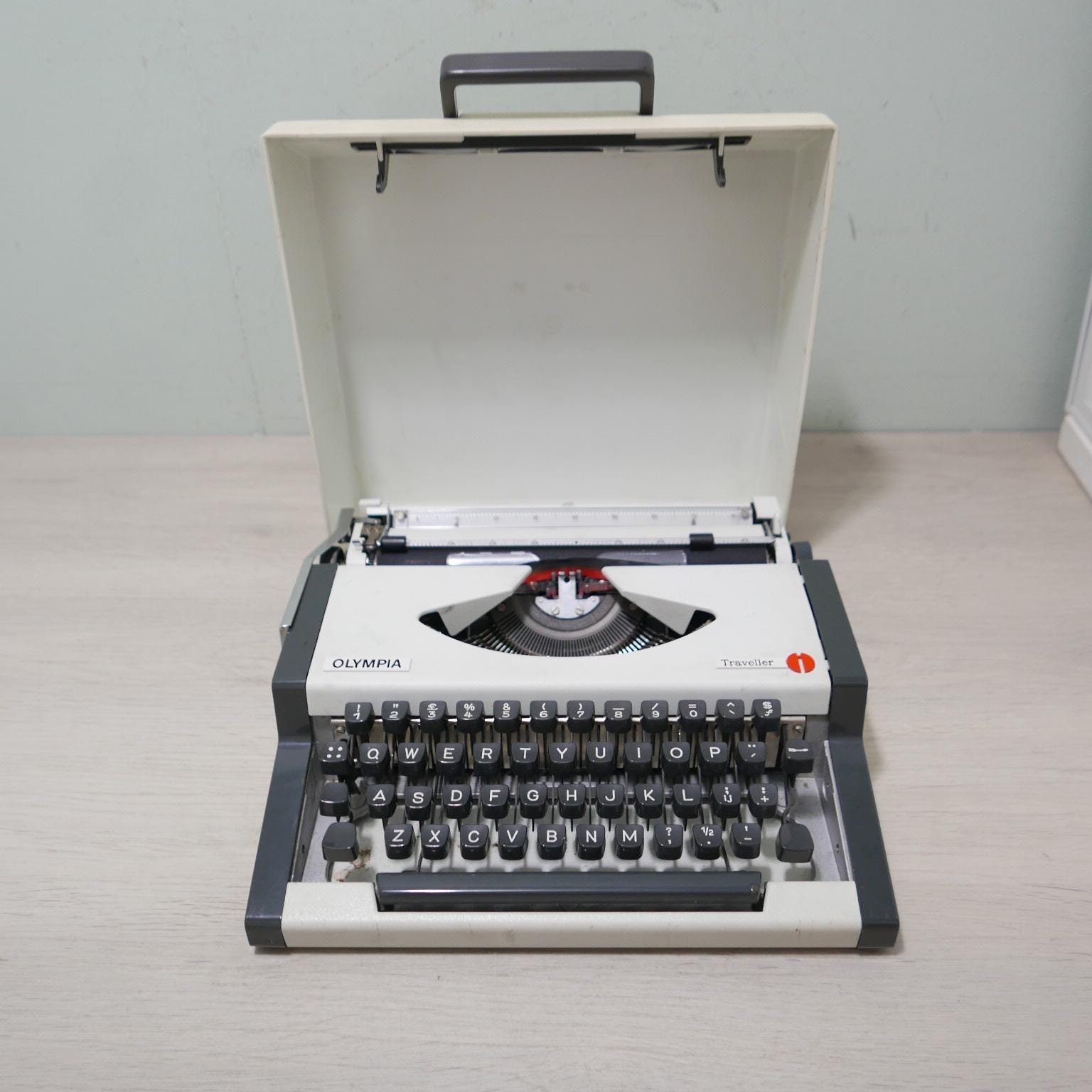 Olympia typewriter - Etsy 日本