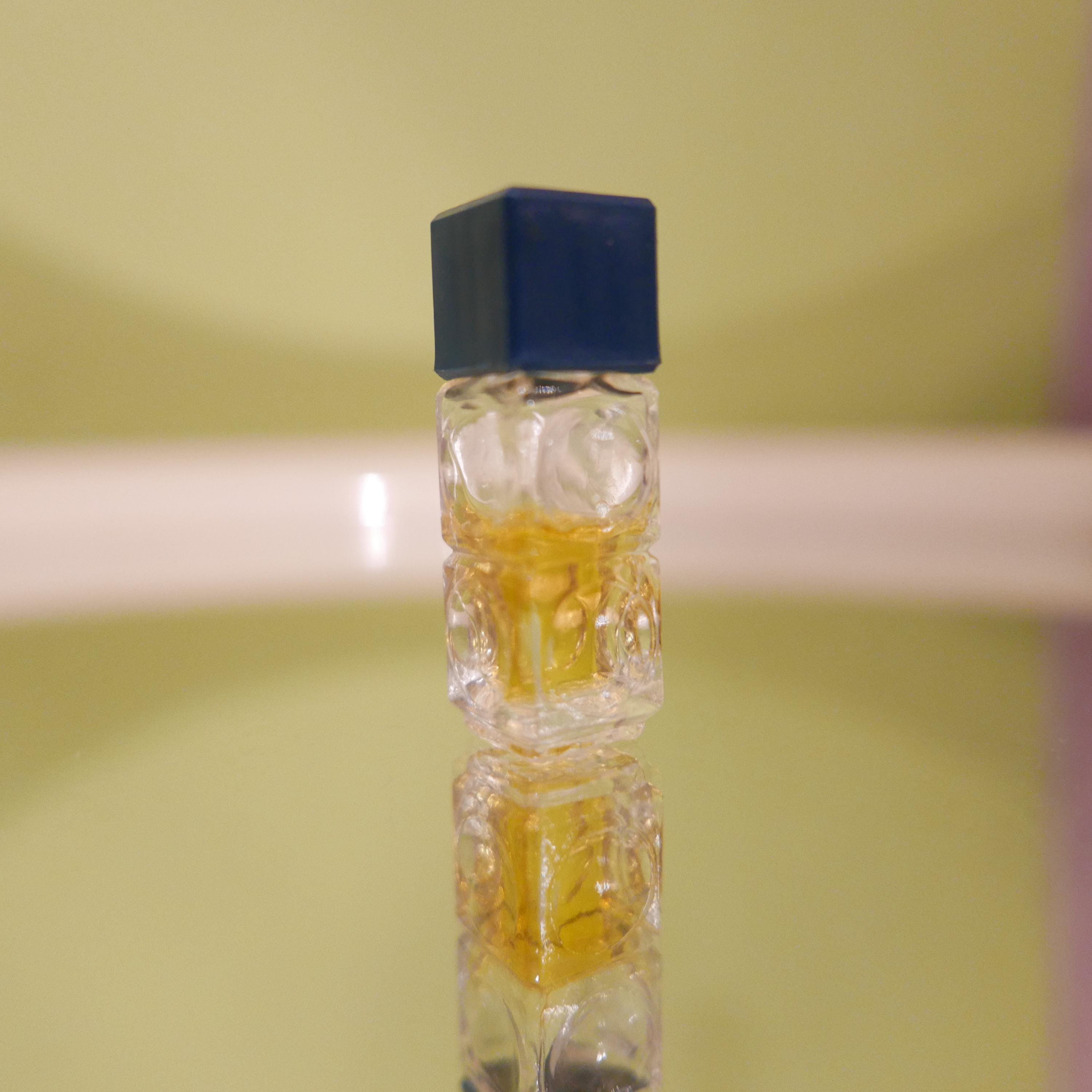 Via Lanvin LANVIN Perfumes - Vintage Eau De Toilette Miniature