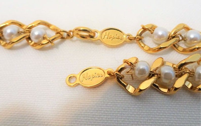 1980s Gold tone with faux pearls Demi Parure Necklace and bracelet Signed NAPIER