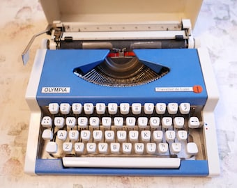 タイプライターOLYMPIA Traveller de luxe(458104) Olympia Traveller De Luxe Typewriter Green, Midcentury 70s