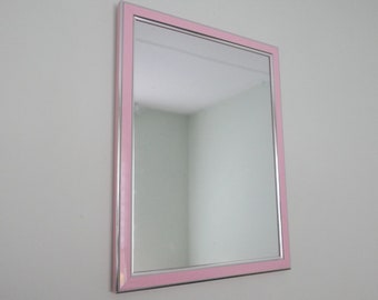 Vintage Spiegel - 80s design roze plastic wand spiegel - 1980s - Vintage muur decor