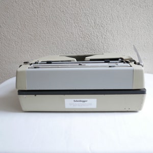 Triumpf Adler Sheidegger Germany Mechanical Typewriter in Beige with case 1960s image 8