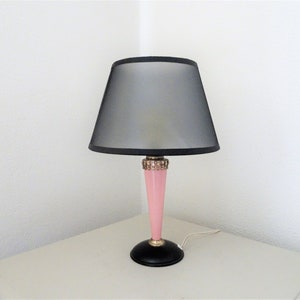 Vintage 1950s Tafellampje Pastel Roze Zwart Koper Plastic Bedside bedroom livingroom afbeelding 8