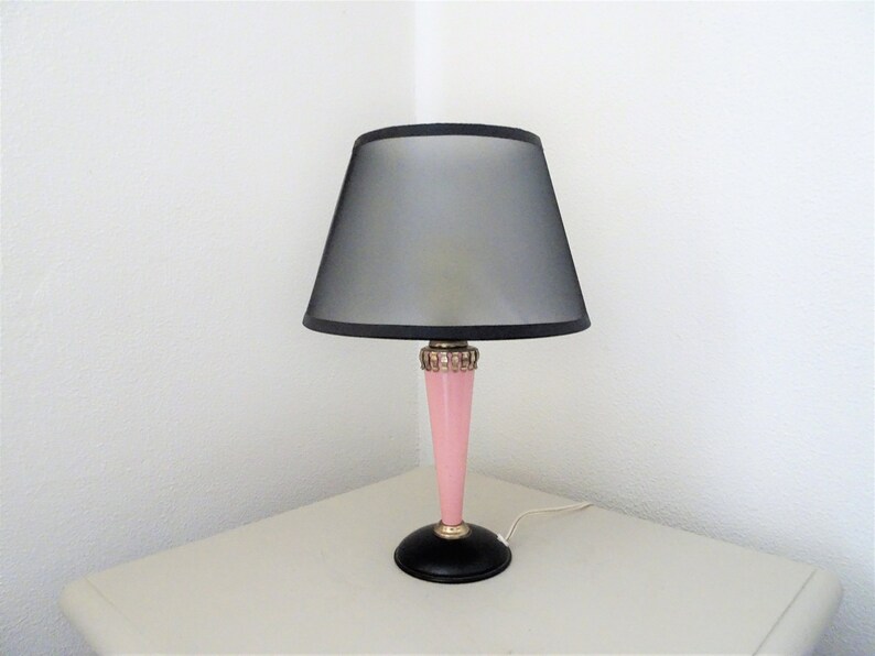 Vintage 1950s Tafellampje Pastel Roze Zwart Koper Plastic Bedside bedroom livingroom afbeelding 8