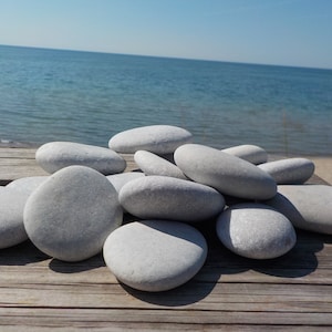 Craft Stones-Set of 21 Small Pebbles -Size 1.4-1.8&quot;/35-45 mm-Light stones-Small  Stones-elongated-Round Shaped Pebbles-Pebble Art-DIY#B203