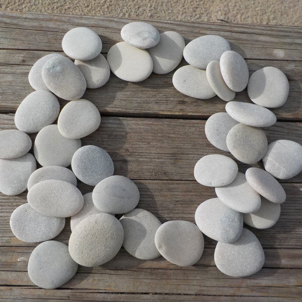 Craft stones Set of 31 Small light Pebbles -Size 1-1.4"/25-35 mm-Small Stones-light Round Shaped Pebbles-Pebbles Art Supplies-DIY#B276