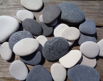 Set of 30 Small black and white Beach Pebbles -Size 0.8-1.7"/20-45mm-Small FLAT Sea Stones-Shaped Sea Pebbles-Pebbles Art Supplies-DIY#L33