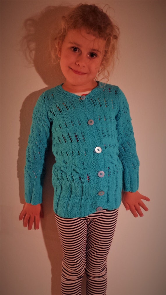 Strickpullover mit Knöpfen, handgestrickt blau Kinder Strickjacke, Mädchen Pullover, Pullover mit Muster, handgestrickt Strickjacke, handgemachte Strickpullover mit Knöpfen, handgestrickt blau Kinder Strickjacke, Mädchen Pullover, Pullover mit Muster, handgestrickt Strickjacke, handgemachte