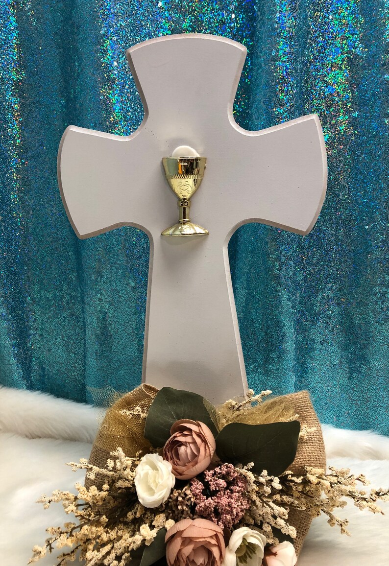 Cross communion center pieces