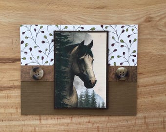 Horse Happy Birthday Card: 2 buttons