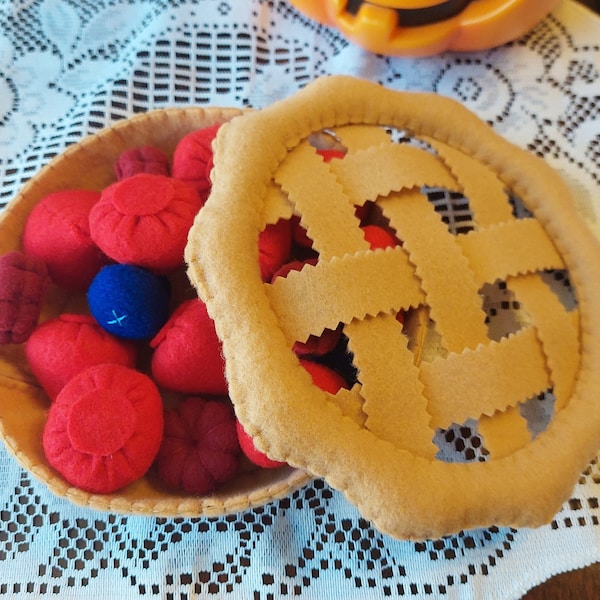 Strawberry Raspberry Blueberry Rhubarb Pie Playset Felt Play Food