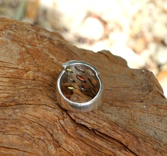 Large Silver Statement Ring, Amethyst, Garnet, Pe… - image 3