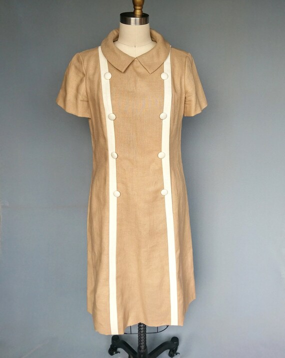 caramel delight | 1960s tan linen dress with butt… - image 5