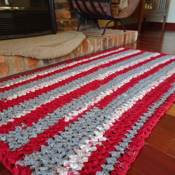 Rag Rug, Crochet  Rag Rug, Crochet Handmade Rag Rug, rectangle Rag Rug, Recycled Sheets Rag Rug, Red & Grey Rag Rug, 47" x 26" Rug