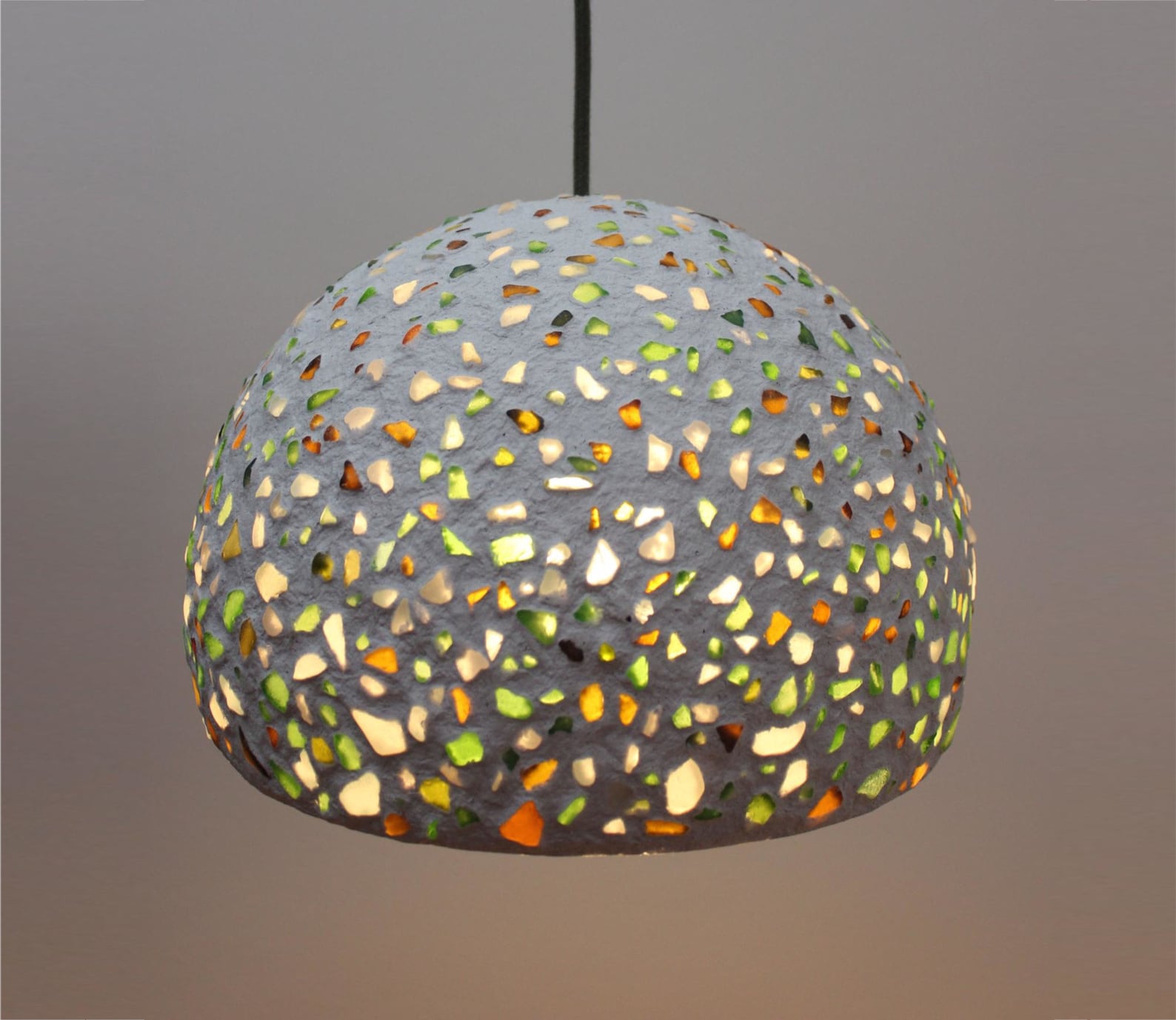 Elegant Paper Mache Pendant Light: Stylish Home Decor Lighting