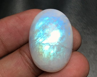 Witte Regenboog Maansteen Cabochon... Ovale Cabochon... 28x20x8 mm... 37 Cts... A#M2065